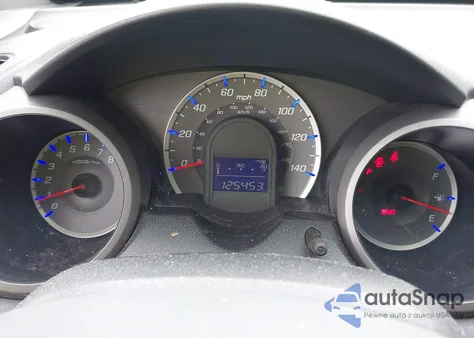 2010 Honda Fit z USA, uszkodzony, nr VIN JHMGE8H26AS012100